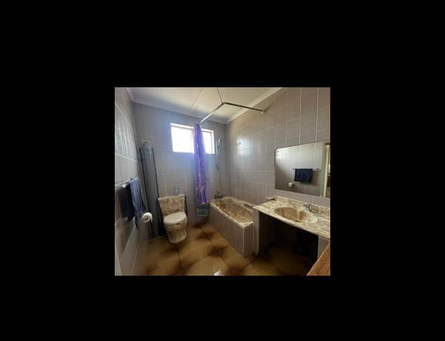 5 BEDROOM HOUSE FOR SALE IN NORTHDALE